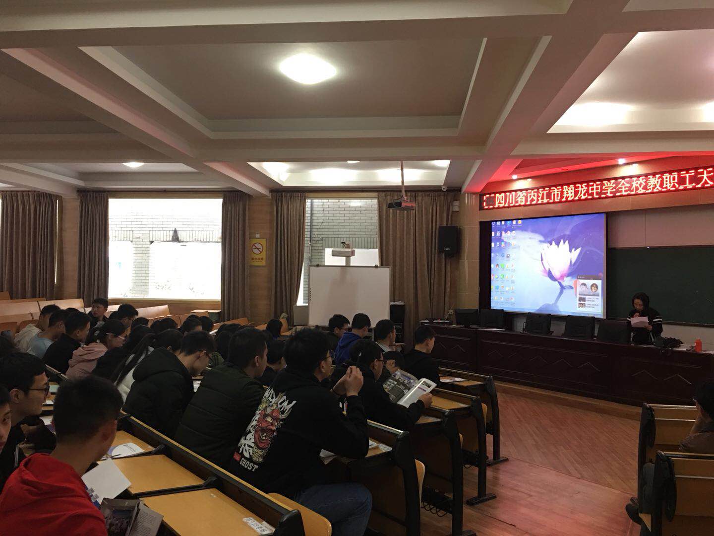 周密部署,全员参与、多管齐下--艺术与公共服务系深入基层做好单招宣传